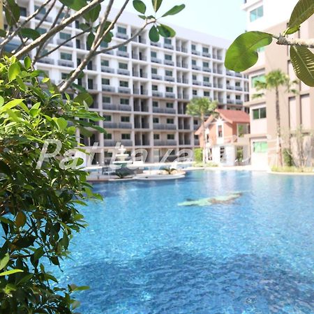 Arcadia Waters Condo Resort Pattaya Bagian luar foto