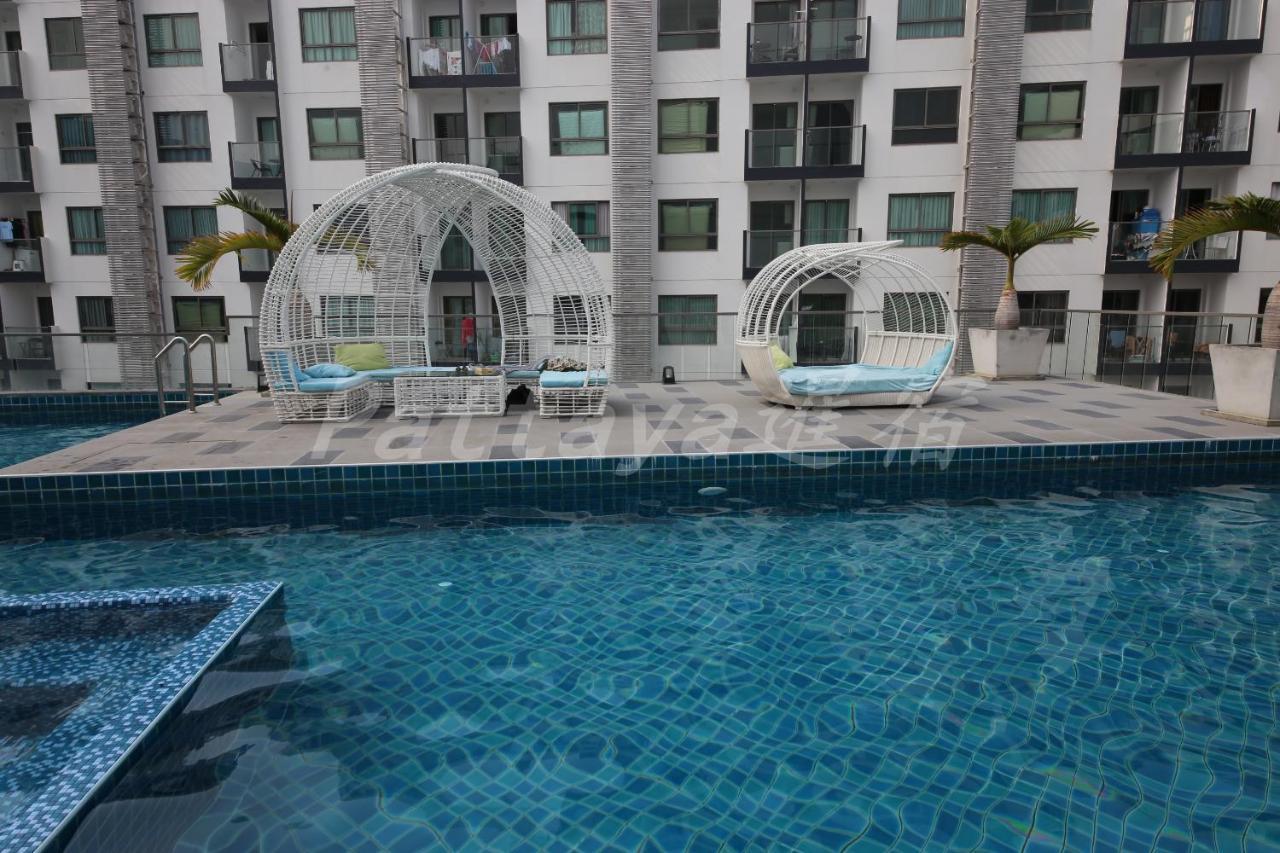 Arcadia Waters Condo Resort Pattaya Bagian luar foto